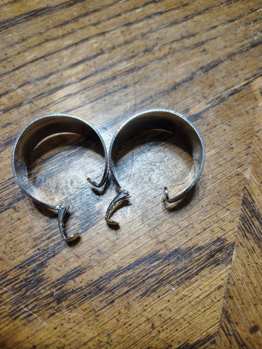 Press-On/Clip On Hoops